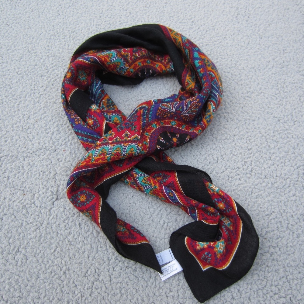 Chance Encounters Scarf Women's Floral print 100% Rayon Fall Soft MADE‎ IN ITALY